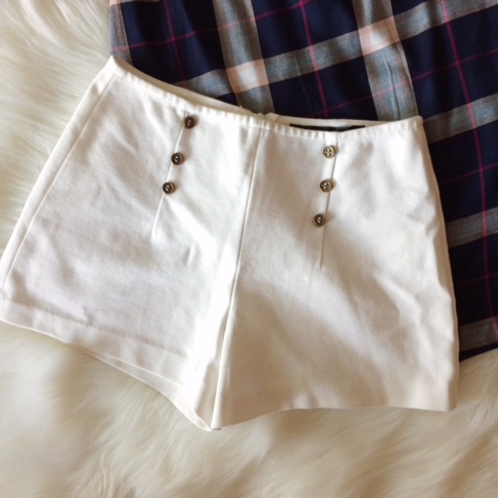 Zara Basic Cream White High Waisted Sailor Shorts